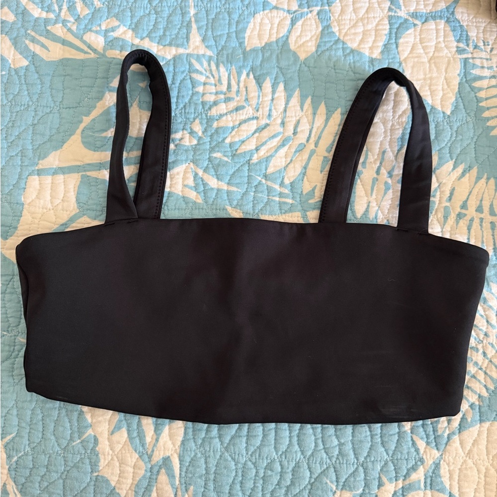 Vuori Black Sports Bra